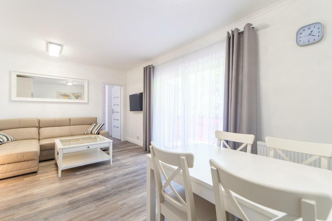 Kolorowe Balkony - Stylowy Apartament Nad Morzem By Noclegi Renters Мендзиздроє Екстер'єр фото